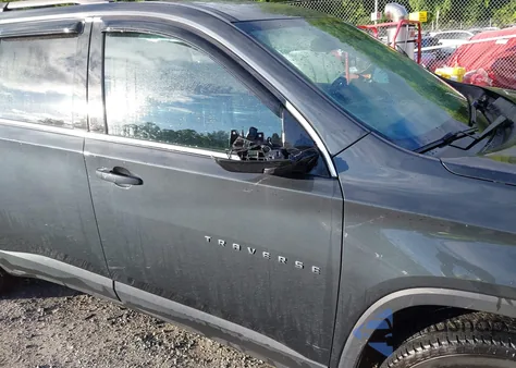 2020 Chevrolet Traverse Lt из США, поврежденный, VIN 1GNEVGKW1LJ244716